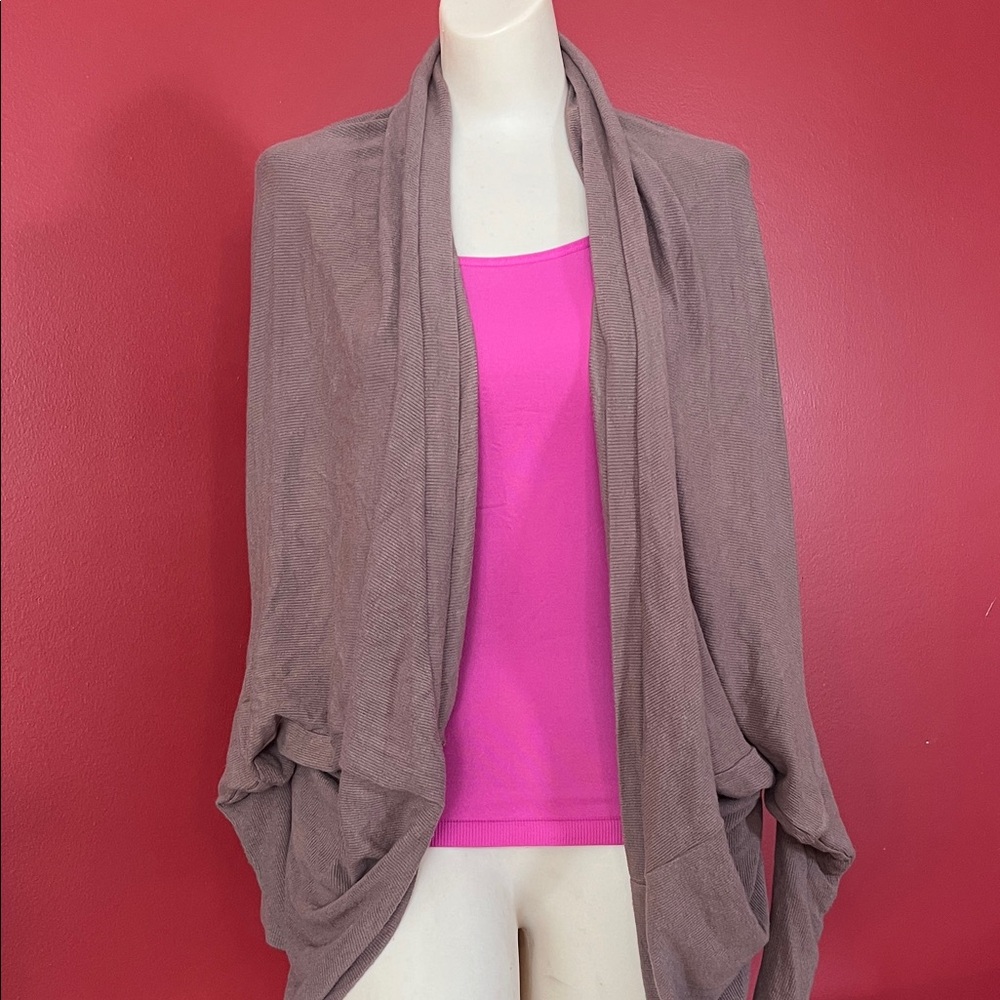 EUC Women's unique Taupe Open Front cardigan